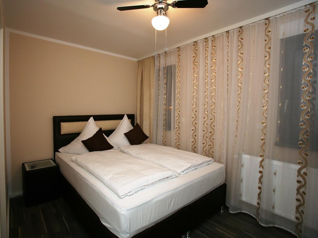 Gastehaus-Offenbach Guest House ภายนอก รูปภาพ